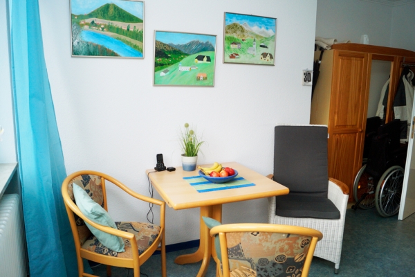 zimmer-4CF2EDAC9-127E-0807-2118-6D856914ACD5.jpg